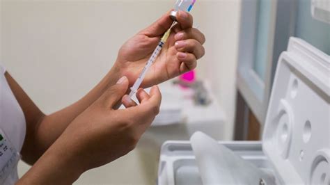 Las personas menores de 60 años que recibieron la primera dosis de la vacuna de astrazeneca se vacunarán con una segunda dosis durante las próximas semanas. La importancia de la vacuna de influenza en tiempos de ...