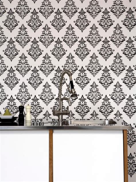 Vintage Wallpaper Ideas | HGTV