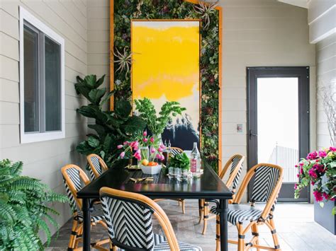 26 Gorgeous Sunroom Design Ideas Hgtvs Decorating