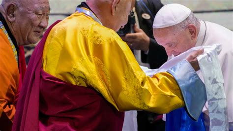Pope Joins Shamans Monks And Evangelicals To Highlight Mongolias
