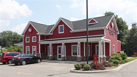 With the tranquil waters of canandaigua lake nearby, sweethearts and their loved ones can celebrate with an exceptional meal surrounded by picturesque vistas. Canandaigua National Bank & Trust/Webster, New York