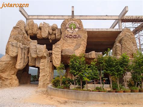 This is widely used in most gaharu plantation in malaysia, china, india, thailand, vietnam, indonesia, cambodia, burma, laos and etc. Footsteps - Jotaro's Travels: Malaysia 2014 : Agarwood ...