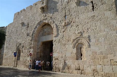 Tourists Guide To Mount Zion In Jerusalem A Holy Place For Jews