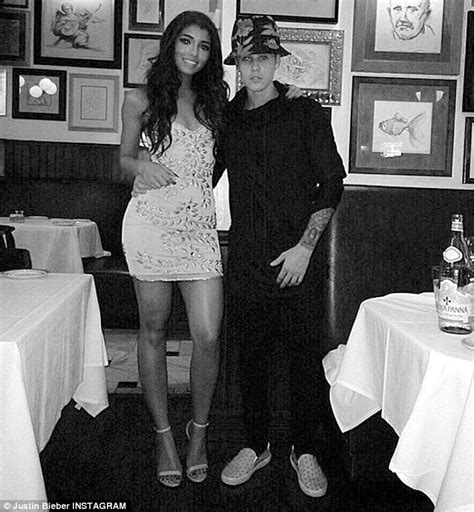 Justin Bieber Enjoys Dinner For 2 With Yovanna Ventura Daily Mail Online