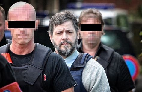 Following his release, dutroux began constructing a dungeon under his house in preparation for his coming spree of abduction. Marc Dutroux continua a tormentare il Belgio con una ...