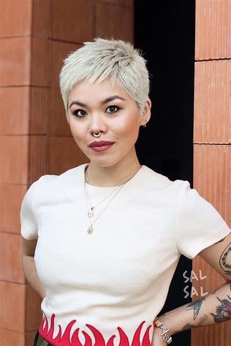 34 Iconic And Contemporary Asian Hairstyles To Try Out Now Pixie Haircut Asian Hair Hair Styles