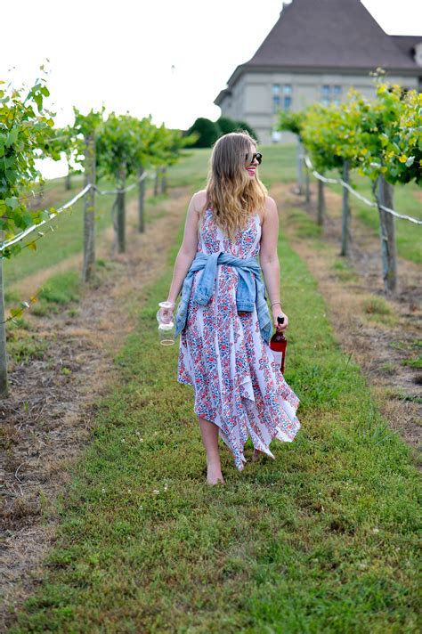 What To Wear To A Vineyard