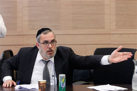 מנהלת עסק פרטי להפקות קולנוע וחינוך אבתיסאם פילמס (ابتسام فيلمز, ibtisam films). ליברמן: ''ברור לי שנתניהו סגור עם עמיר פרץ'' העבודה בתגובה ...