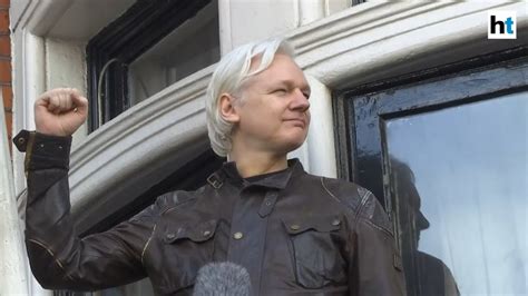 Uk Arrests Wikileaks Founder Julian Assange After Ecuador Rescinds