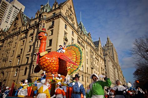 All You Need To Know To Watch The 2018 Macys Thanksgiving Parade