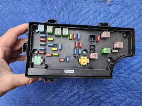 2016 2017 Jeep Compass Patriot Fusebox Fuse Box Relay Module Tipm