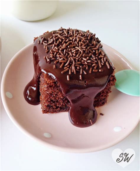 RECETAS DE UNA SWEETAHOLIC BIZCOCHO DE CHOCOLATE CON SALSA DE