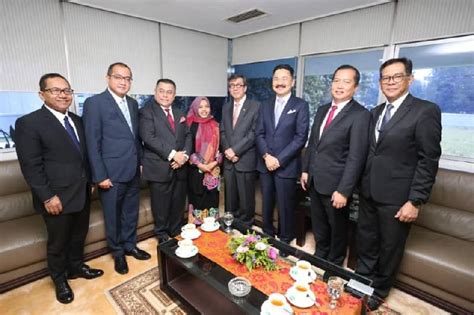 2,095 likes · 2 talking about this. KBRI Kuala Lumpur Langsung Pulangkan Siti Aisyah ke ...