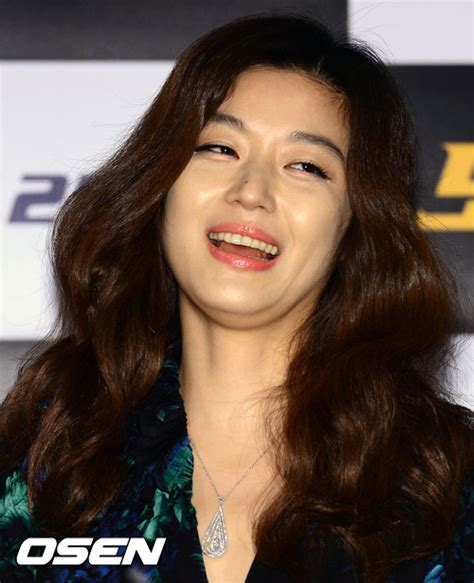 Infinite challenge, the thieves special (1) #01, 도둑들 특집 (1) 20140816. '도둑들' 전지현 "욕 연기, 별로 어렵지 않았다" 눈길 - 조선닷컴 ...