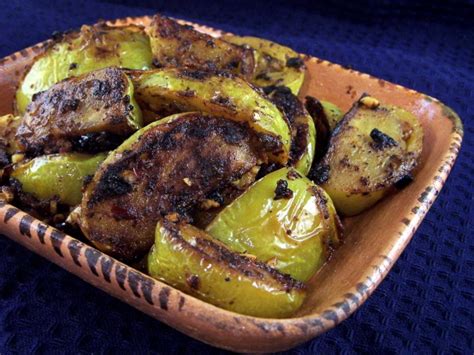 Place breaded tomato slices in the fryer basket, making sure they do not touch each other; Green Tomatoes With Indian Spices Recipe - Genius Kitchen