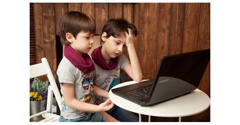 Puedes comenzar con juegos creados por nosotros, entre los cuales se incluyen: ¿Cómo poder jugar en casa con los más pequeños?