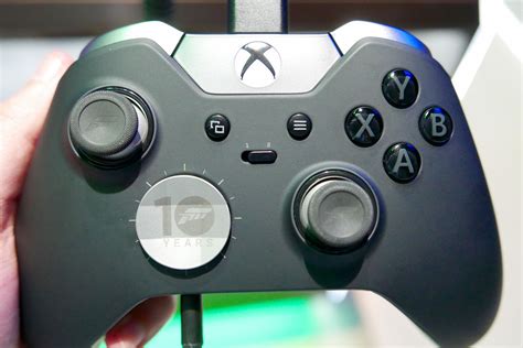 Heres A Forza Branded Xbox One Elite Controller The Verge