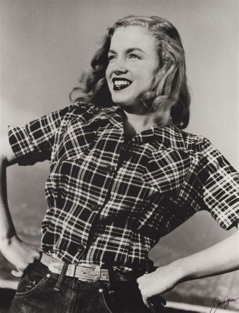 Marilyn Monroes Very First Photoshoot 1946 ~ Vintage Everyday