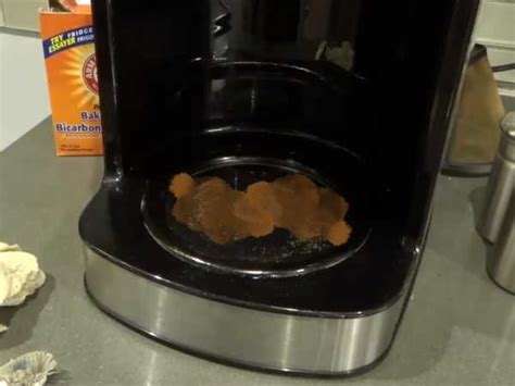 How To Clean Warming Plate On Coffee Maker