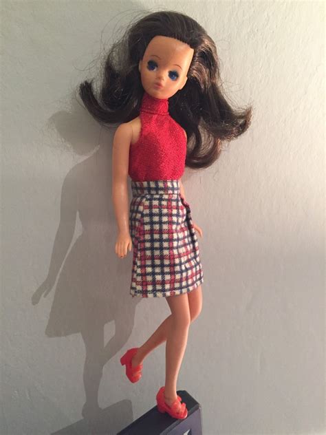 Gorgeous HTF Vintage Dark Brunette Mary Quant Daisy Doll In Super
