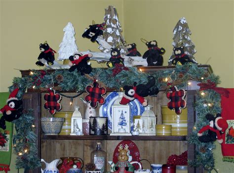 With wayfair's wide variety of outdoor christmas decor, no matter your style or taste, you are sure to find the perfect accent for your yard this holiday season. BLACK BEAR CHRISTMAS CABINET | Christmas past, Holiday ...