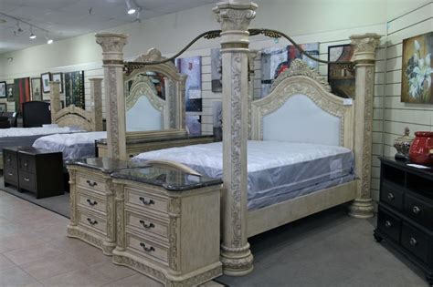Welcome home to the luxury that this master bedroom, canopy bedroom collection provides! King Canopy Bedroom Set - Colleen's Classic Consignment ...