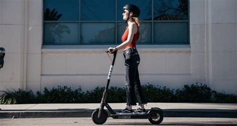 Bird Canada Electric Scooters Are Finally Available In Toronto Urbanized