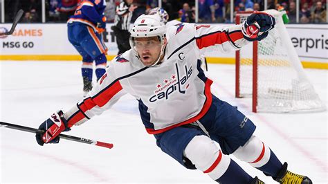 Alex Ovechkin of Capitals has hat trick; tied at No. 9 on goal list