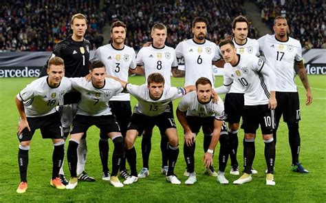 Aktuelle hintergrundinformationen und wissenswertes rund um das thema tschechische nationalmannschaft. WM 2018 Qualifikation Gruppe C mit Deutschland - Fussball ...
