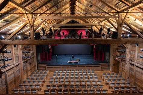 Barns Wolf Trap - BARN