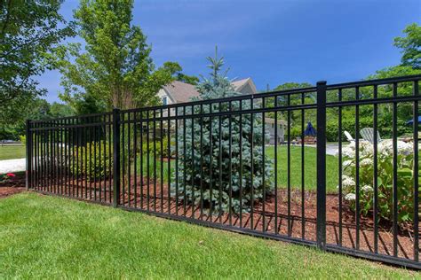 How To Install An Aluminum Fence Complete Guide 2022 Artofit