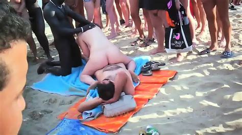 Group Sex On The Beach