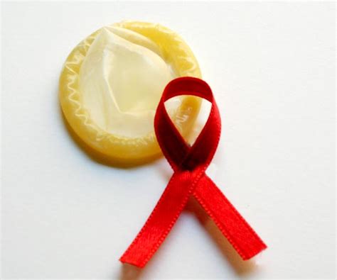 Campanha Contra Aids Ministro Da Saúde Diz Que Brasil Sofre Feminização Da Aids ~ Blog Do