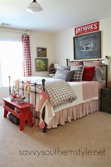 Maybe you would like to learn more about one of these? 36-cozy-master-bedrooms-red-gray-winter-bed | Master ...