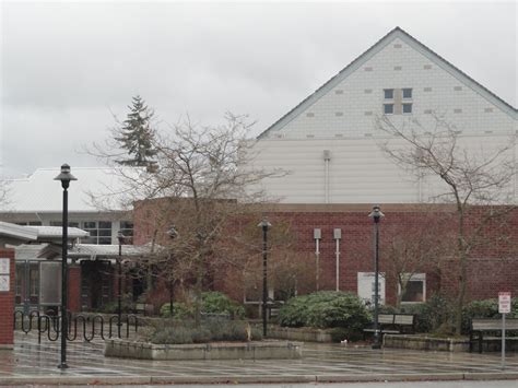 Suspect in Sammamish Threat, an E-W Student, Is Emergency Expelled