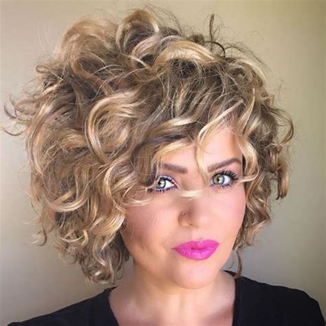 It applies the same to short cuts too. The most trendy curly hairstyles for women in 2020 - 2021