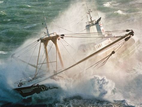 Foto Flying Focus Ship In Storm Rough Seas Storms Sailing Ships