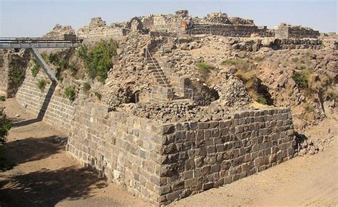 What Are The Mysterious Ruins Of The Island Palace Of Por Bajin Quora