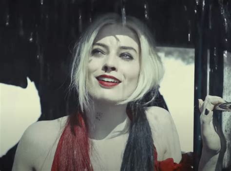 The Suicide Squad Margot Robbies Harley Quinn Returns In New Trailer The Independent
