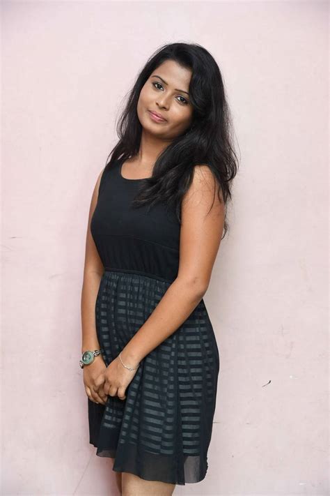 Anusha Latest Hot Cleveage Spicy Black Sleveless Skirt Photoshoot
