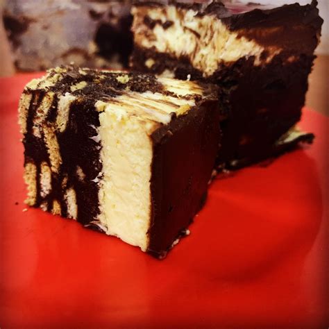 Hai semua, kali ni ariana nak share resepi kek pandan gula melaka yang korang kena cuba sebab keknya sangat lembut dan daripada resepi asal kek pandan cheese yang pernah ariana share sebelum ini. Langkah Demi Langkah Buat Kek Batik Indulgence Cheese Bake ...