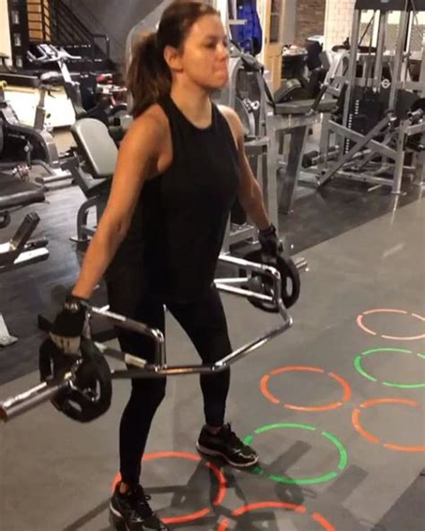 Tone Your Body Like Eva Longoria With This Key Exercise Photo 1