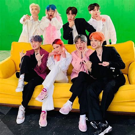 Hyunwoo nam (gdw) gaffer : Check Out BTS 'Boy With Luv' Featuring Halsey Official ...