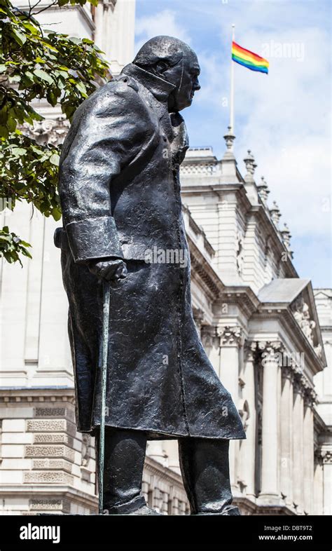 Winston Churchill Statue Parliament Square London England Uk Stock