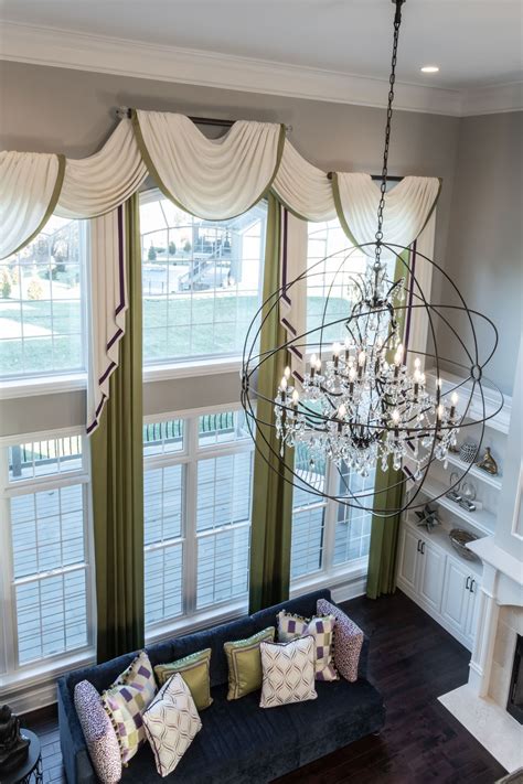 20 Pictures Of Windows With Curtains Decoomo