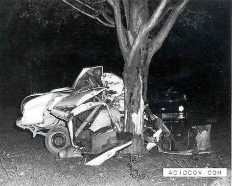 Classic Car Crash 26 Pics Ooops Pinterest Cars A Tree And
