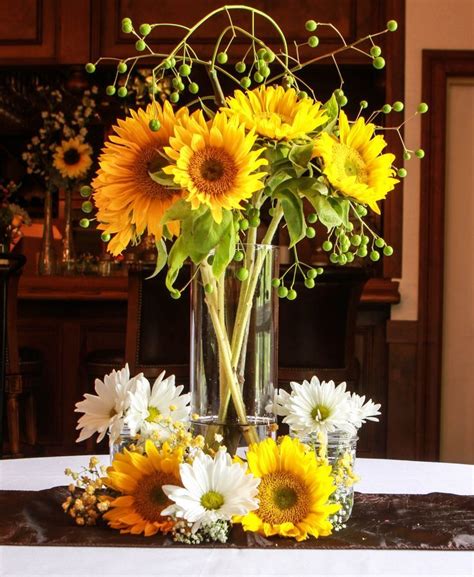 Stunning Tall Sunflower Centerpieces