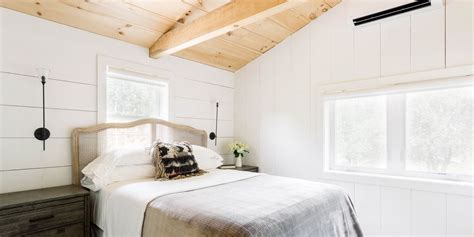 Upgrade Your Bedroom With A Captivating Wood Ceiling Coastal Cottage