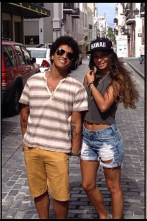 Bruno Mars And Girlfriend Jessica Caban Bruno Mars