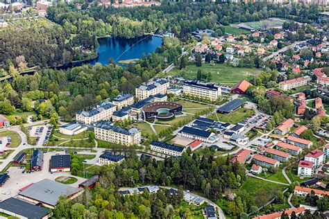 Gävle (pronounced ˈjɛ̌ːvlɛ ()) is a city in sweden, the seat of gävle municipality and the capital of gävleborg county.it had 102 418 inhabitants in 2019, which makes it the 13th most populated city in sweden. Miljoner till forskning vid Högskolan i Gävle - Högskolan i Gävle